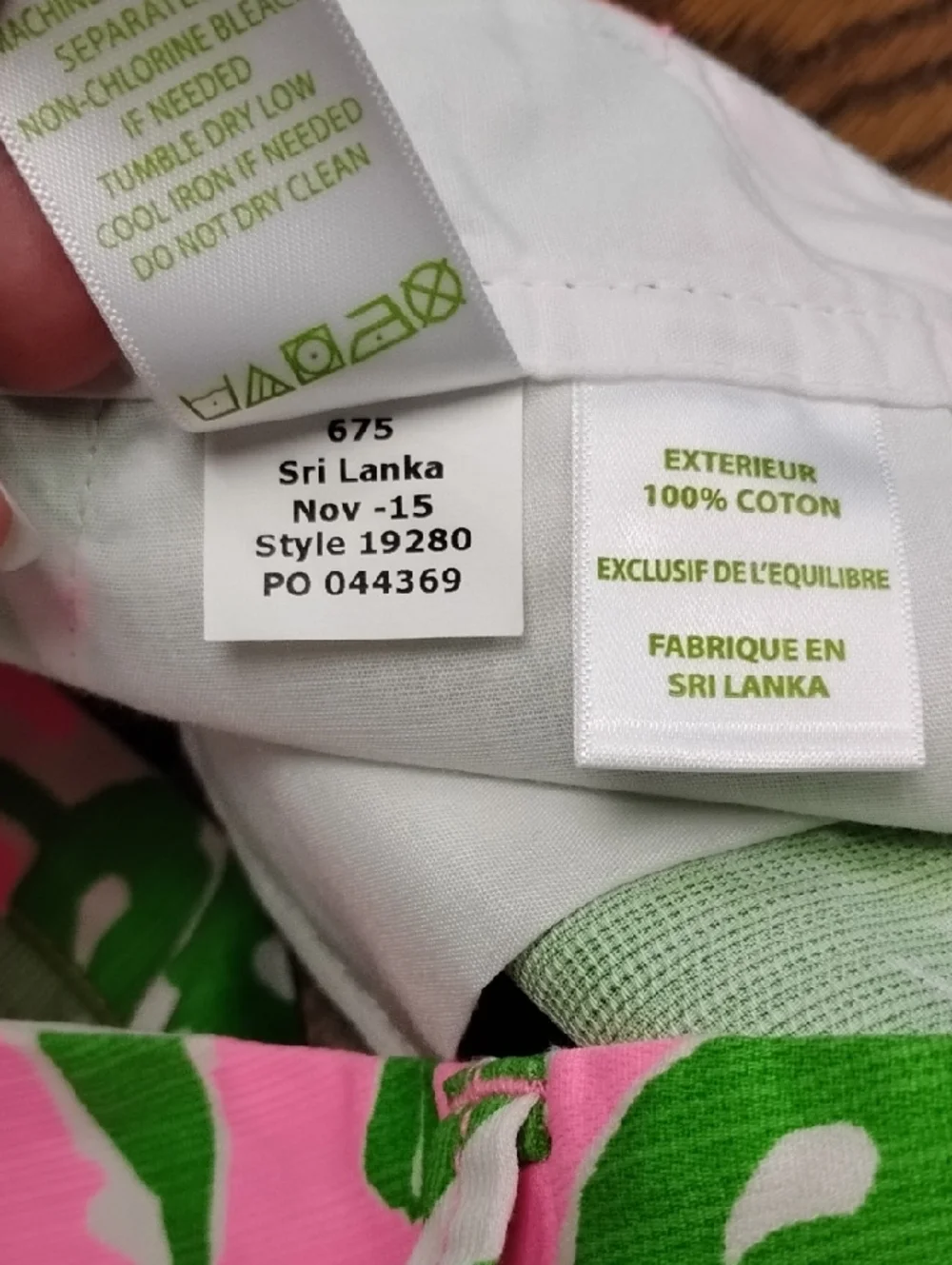 Lilly Pulitzer Callahan Vibrant Green & Pink Tropical Print Shorts, Sz 10 - Picture 9 of 9